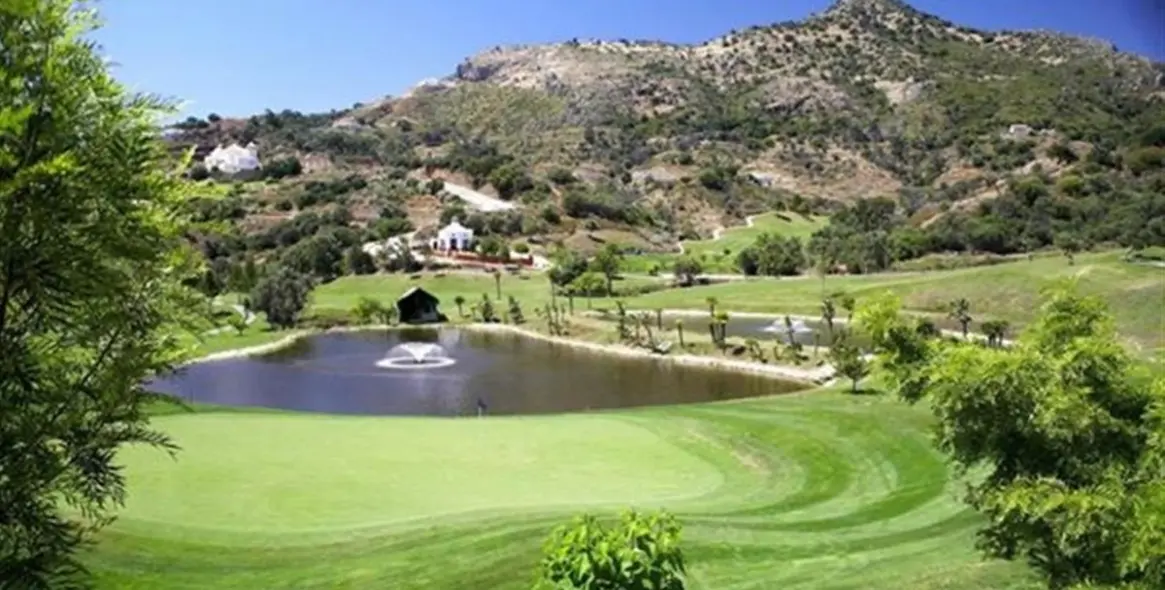 Краткосрочная аренда апартаментов на среднем этаже в Elviria 25