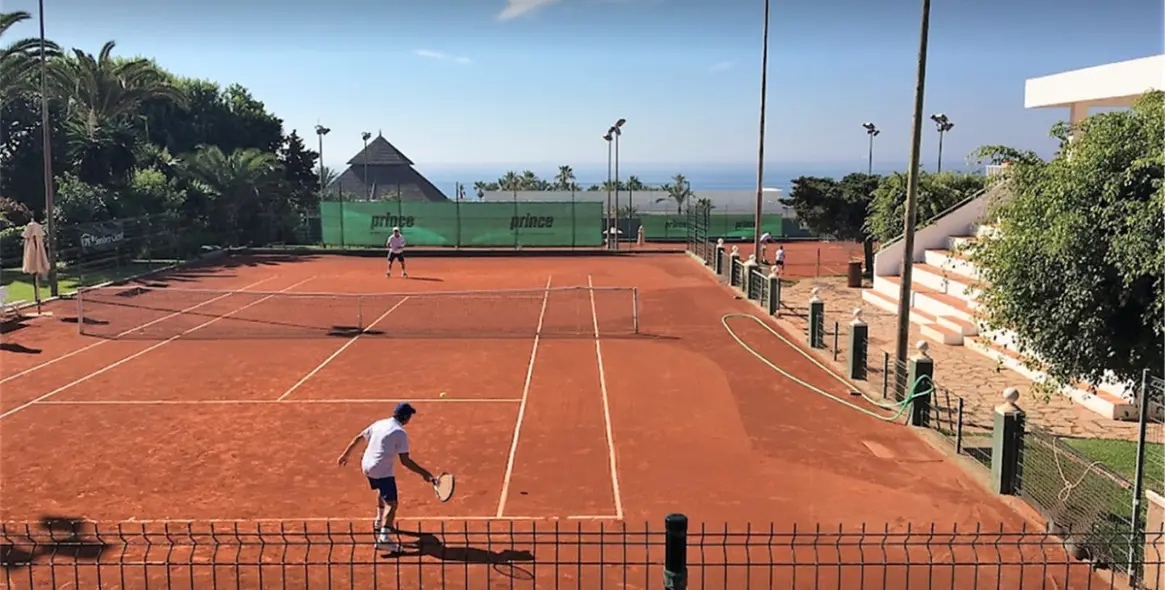 Краткосрочная аренда апартаментов на среднем этаже в Elviria 27