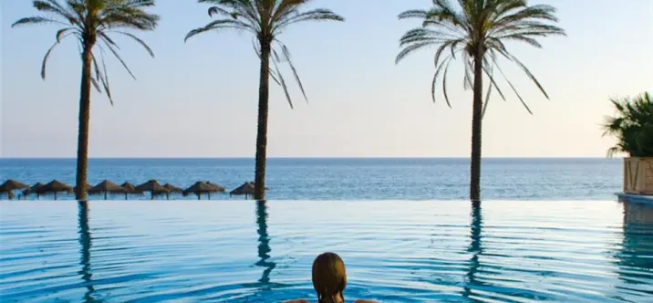 Краткосрочная аренда апартаментов на среднем этаже в Elviria 3