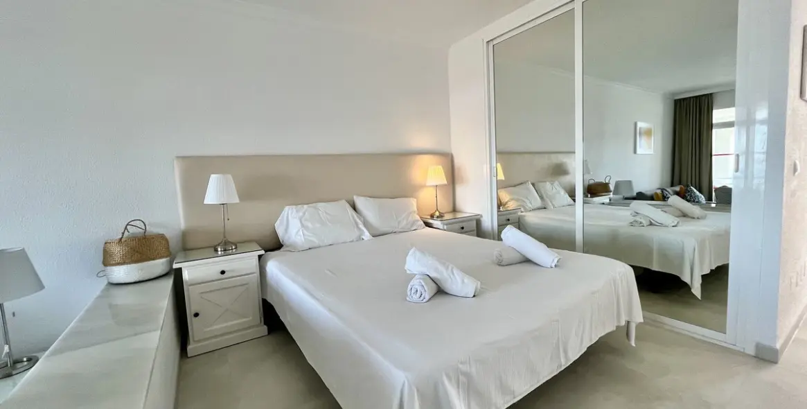 Short-term rent of middle floor apartment in Riviera del Sol 9