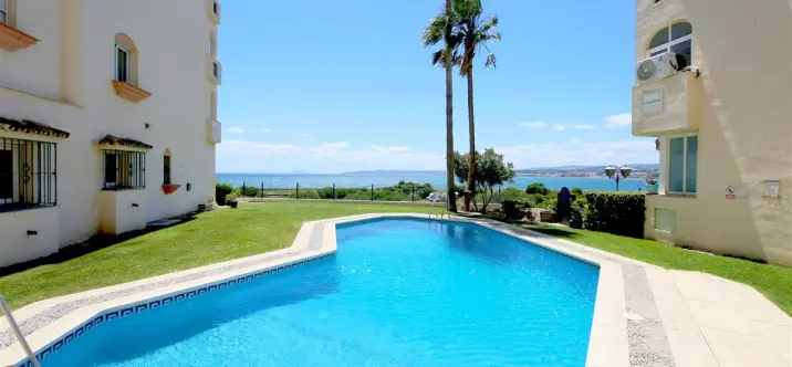 Short-term rent of ground floor apartment in Estepona 2