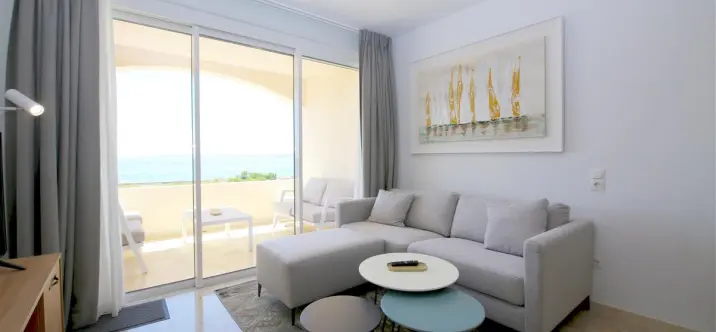 Short-term rent of ground floor apartment in Estepona 4