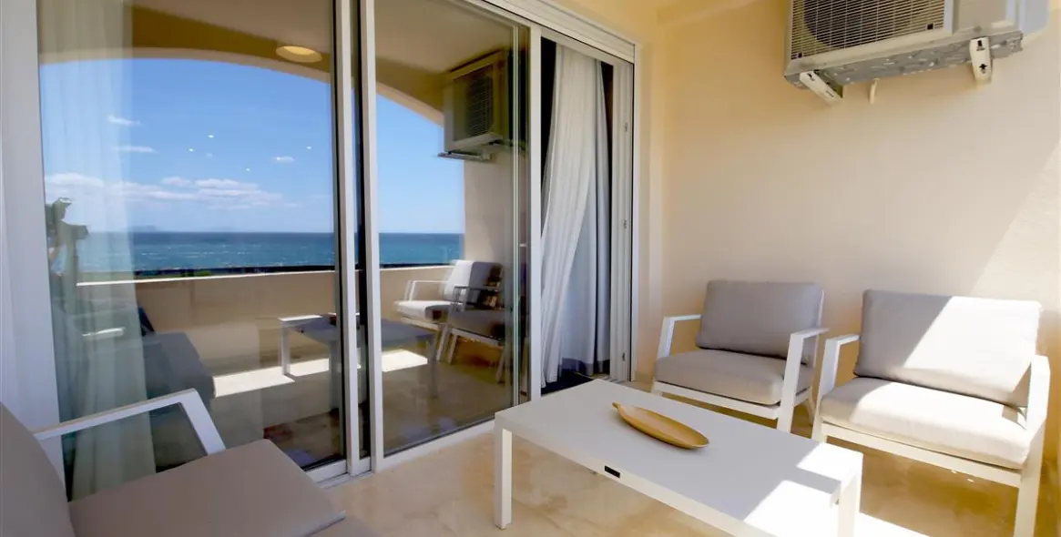 Short-term rent of ground floor apartment in Estepona 13