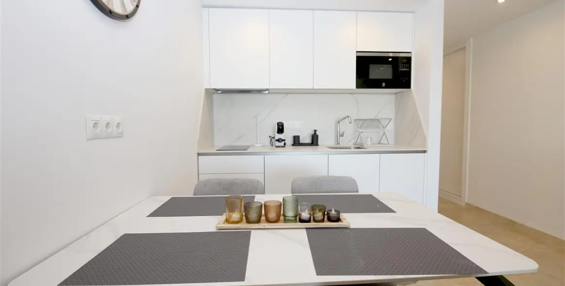 Short-term rent of ground floor apartment in Estepona 15