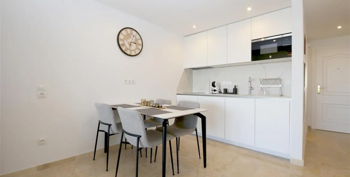 Short-term rent of ground floor apartment in Estepona 6