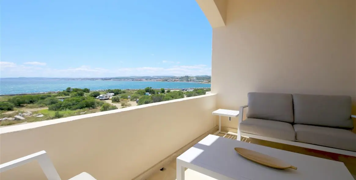 Short-term rent of ground floor apartment in Estepona 14