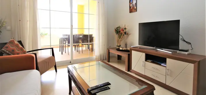 Short-term rent of ground floor apartment in Estepona 2