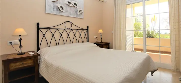 Short-term rent of ground floor apartment in Estepona 3