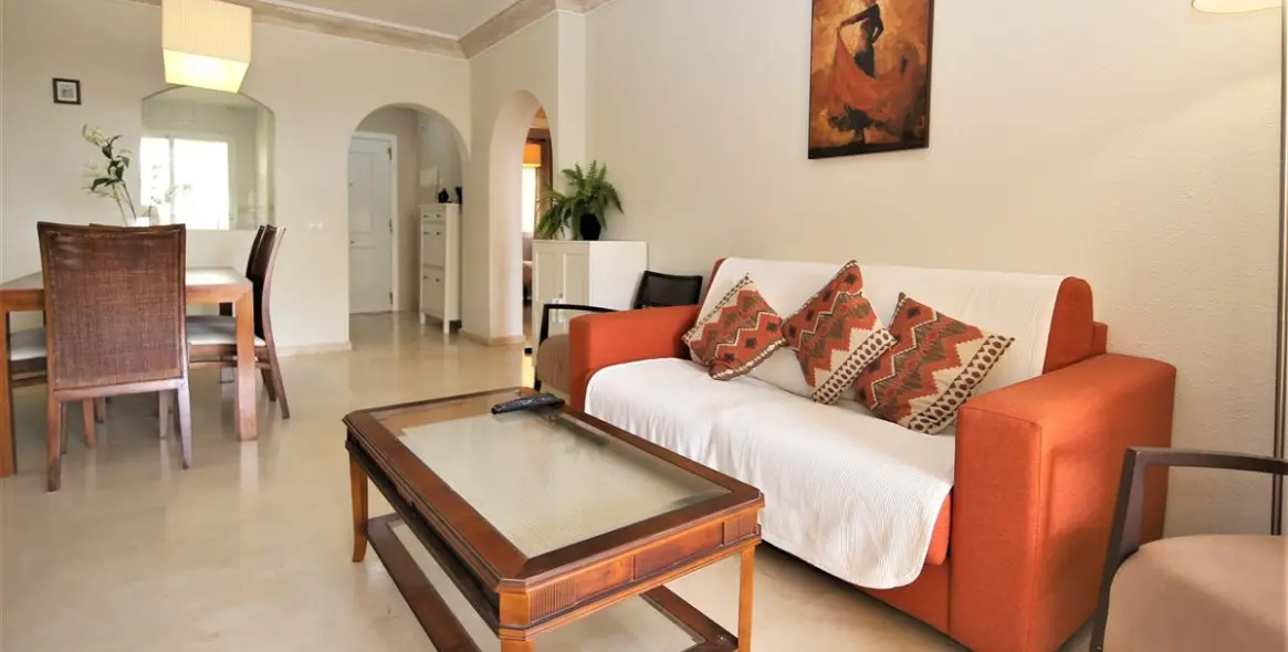 Short-term rent of ground floor apartment in Estepona 15