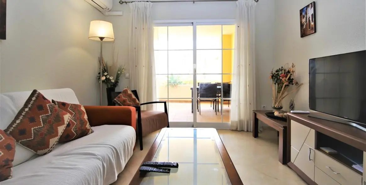 Short-term rent of ground floor apartment in Estepona 16