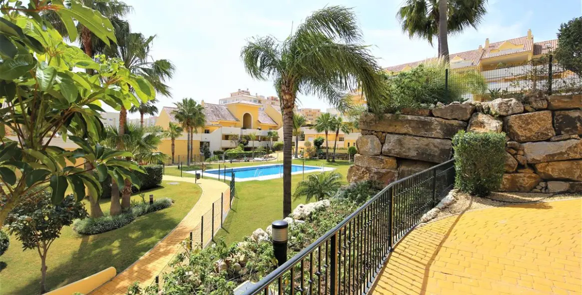 Alquiler a corto plazo de apartamento en planta baja en Estepona 23