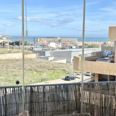 Краткосрочная аренда апартаментов на среднем этаже в La Cala de Mijas