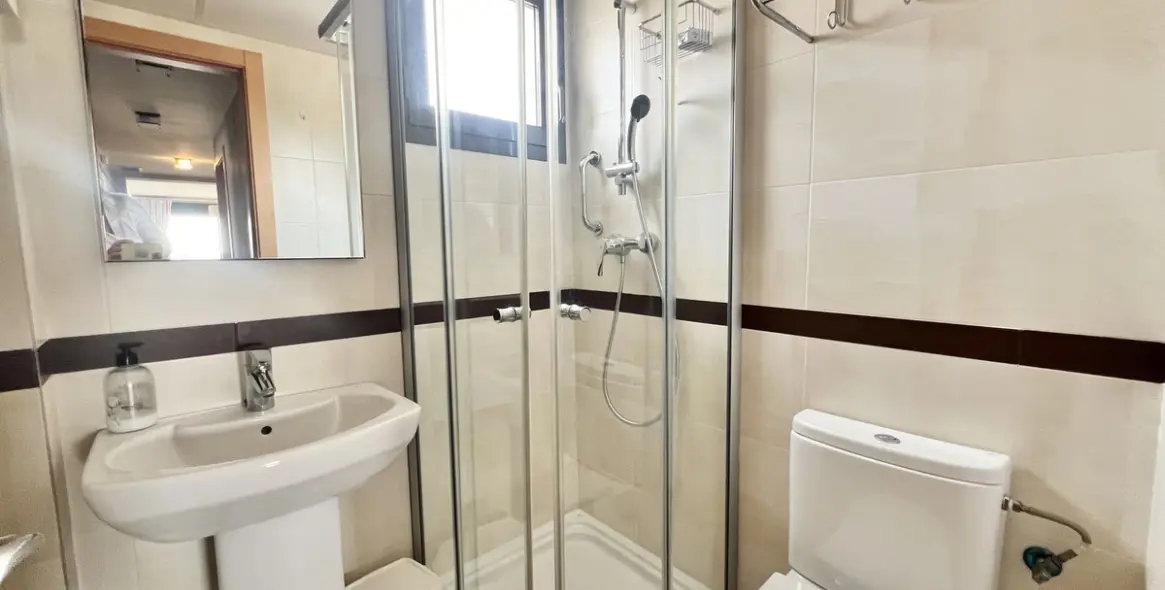 Short-term rent of middle floor apartment in La Cala de Mijas 9