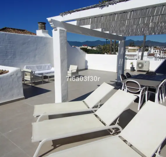 Short-term rent of penthouse in Costalita