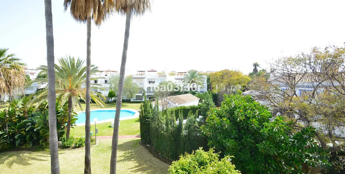 Short-term rent of penthouse in Costalita 2