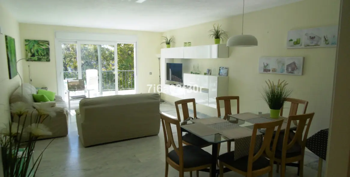 Short-term rent of penthouse in Costalita 3