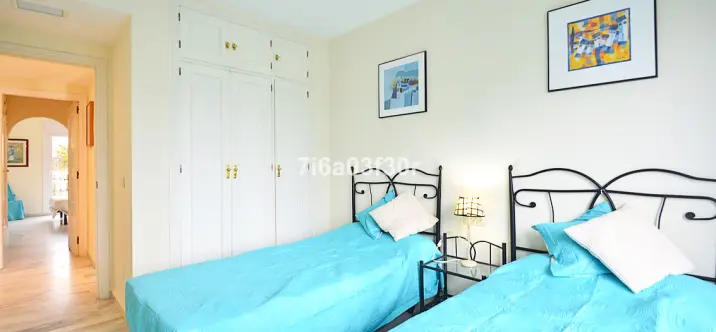 Short-term rent of penthouse in Costalita 4