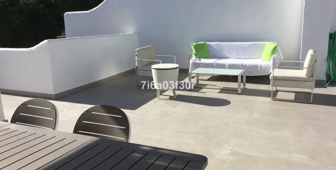 Short-term rent of penthouse in Costalita 17