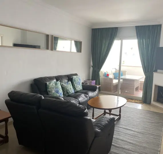 Short-term rent of middle floor apartment in Carib Playa