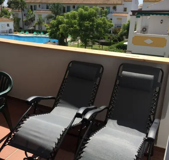 Short-term rent of middle floor apartment in Carib Playa
