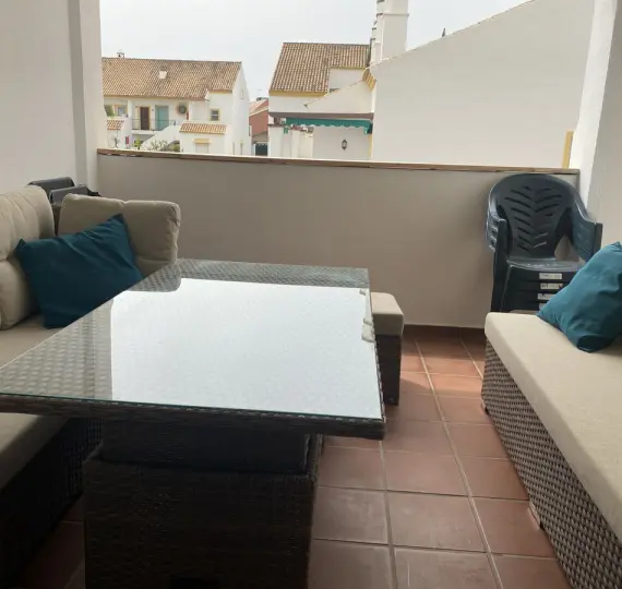 Short-term rent of middle floor apartment in Carib Playa