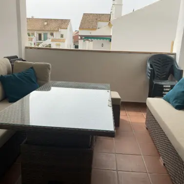 Short-term rent of middle floor apartment in Carib Playa