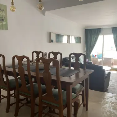 Краткосрочная аренда апартаментов на среднем этаже в Carib Playa