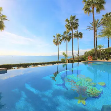 Alquiler a corto plazo de apartamento en planta media en Estepona