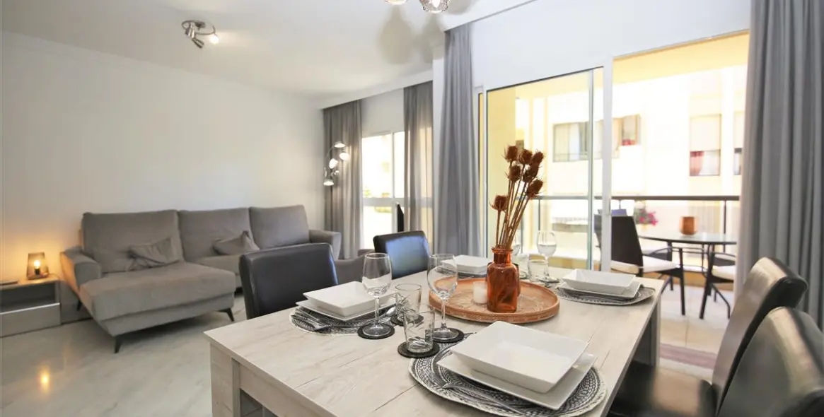Alquiler a corto plazo de apartamento en planta baja en Estepona 3