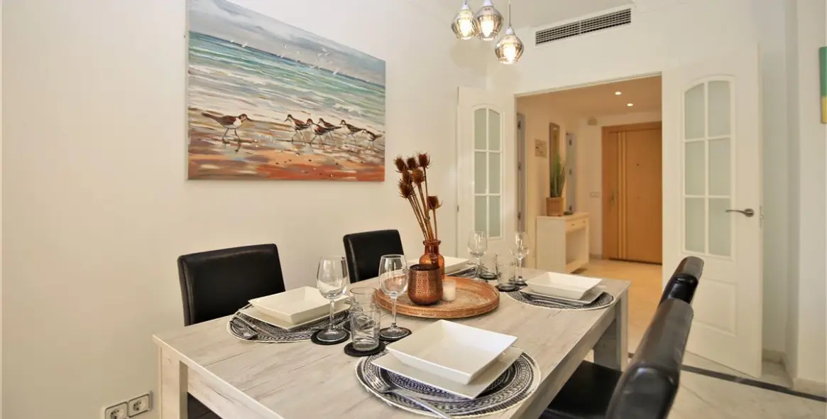 Alquiler a corto plazo de apartamento en planta baja en Estepona 7