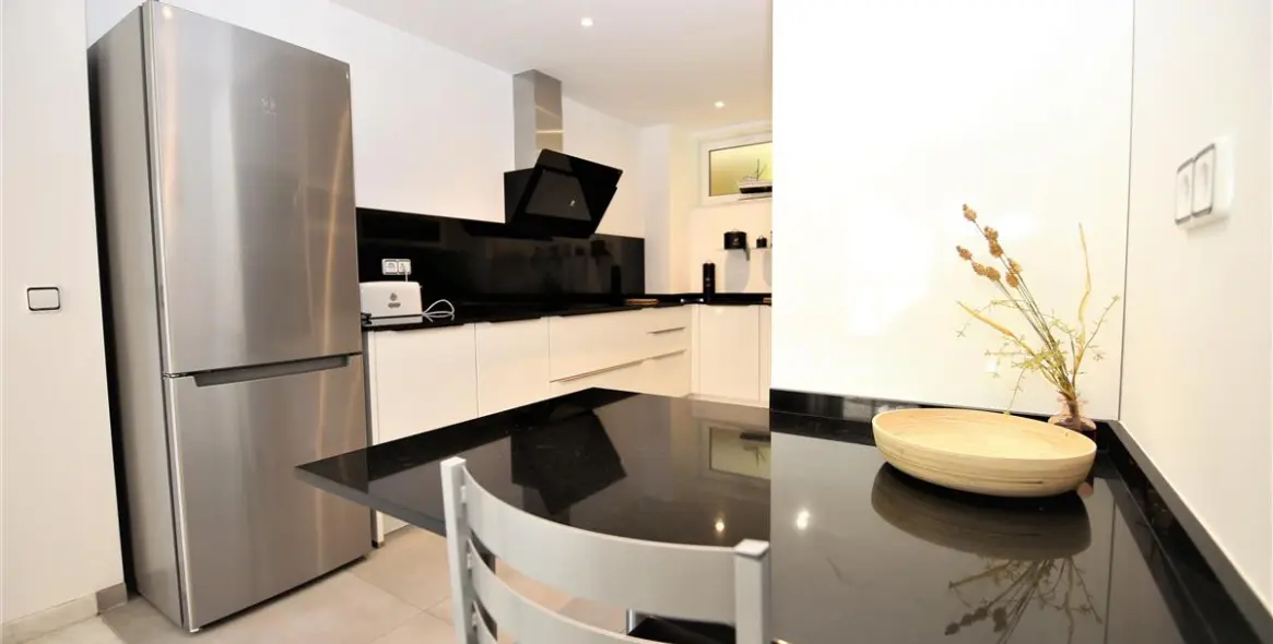 Alquiler a corto plazo de apartamento en planta baja en Estepona 9