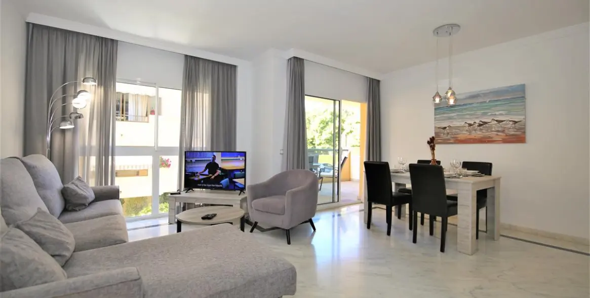 Alquiler a corto plazo de apartamento en planta baja en Estepona 17