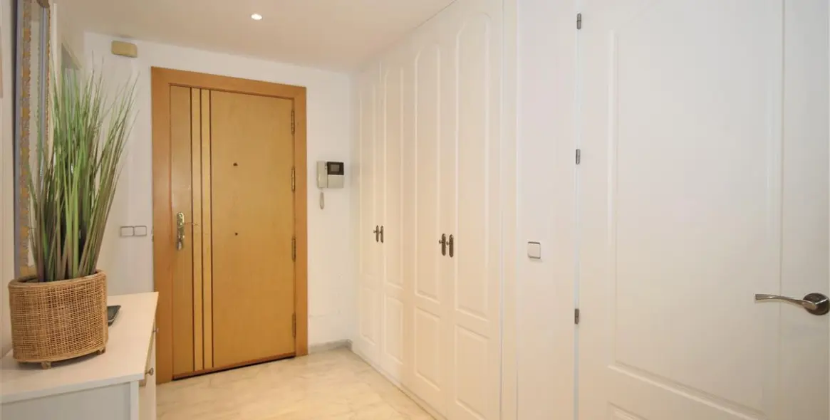 Alquiler a corto plazo de apartamento en planta baja en Estepona 20