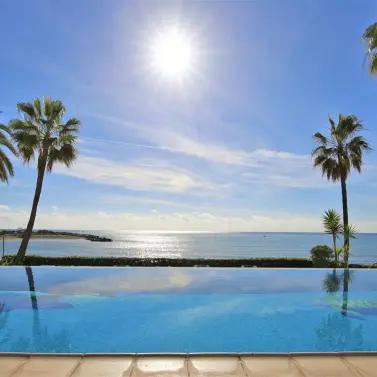 Short-term rent of ground floor apartment in Estepona