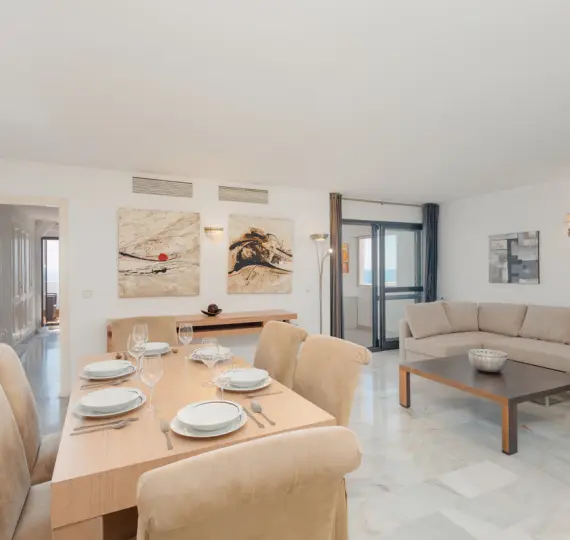 Middle floor apartment R5134828