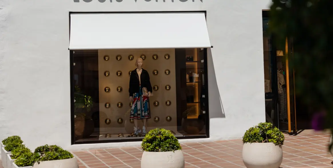 Long-term rent of middle floor apartment in Puerto Banús 13