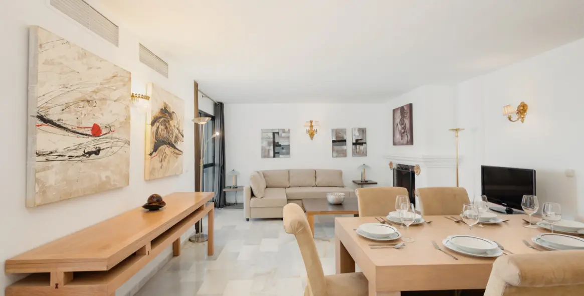 Long-term rent of middle floor apartment in Puerto Banús 18