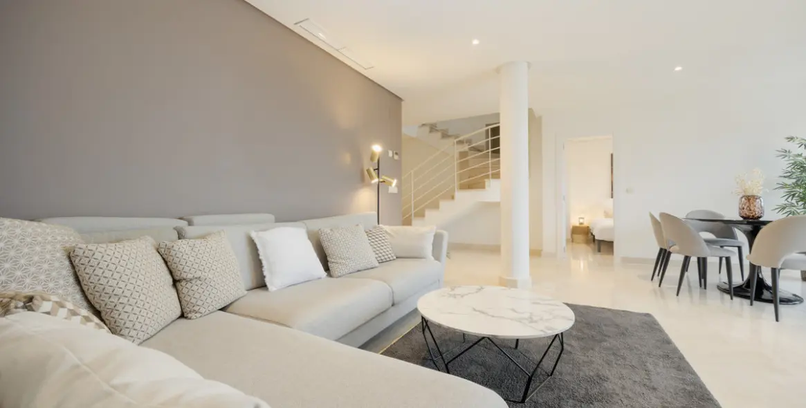 Long-term rent of penthouse duplex in Nueva Andalucía 2