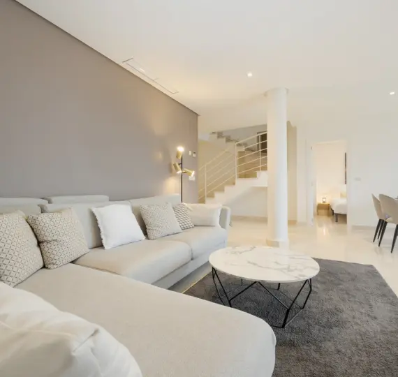 Long-term rent of penthouse duplex in Nueva Andalucía