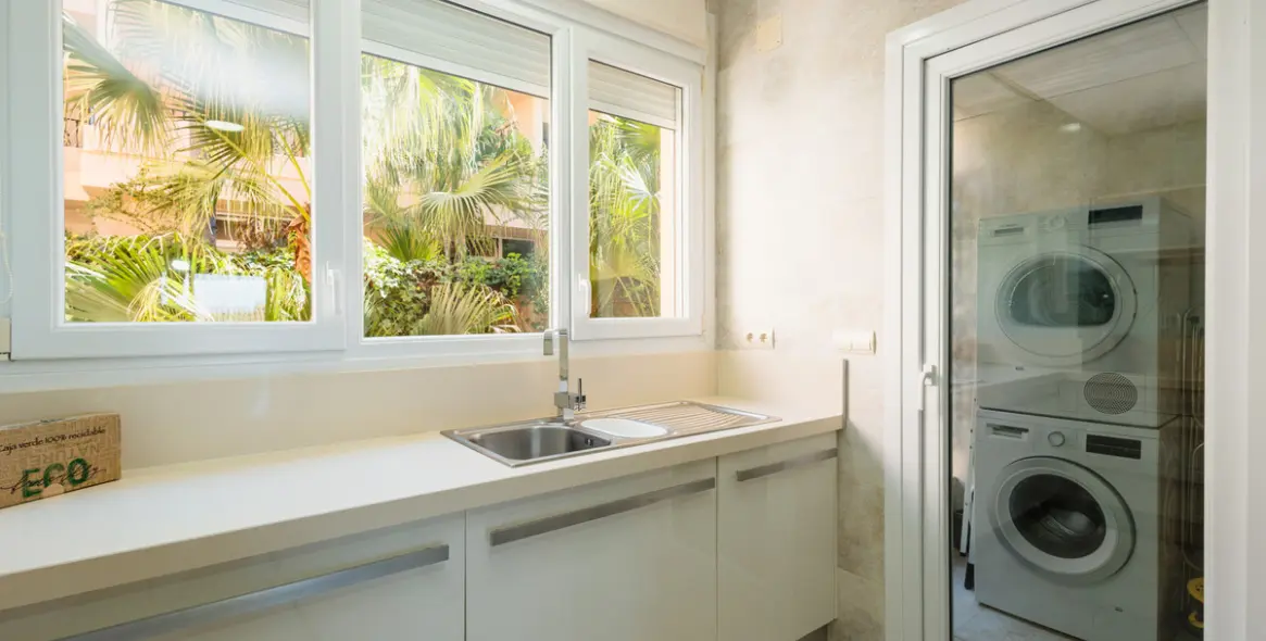 Long-term rent of penthouse duplex in Nueva Andalucía 9