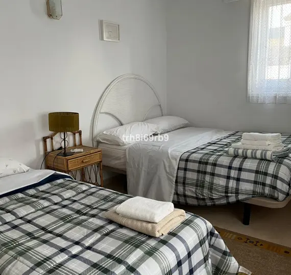 Краткосрочная аренда апартаментов на среднем этаже в Benavista