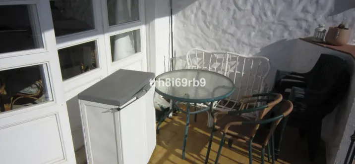 Краткосрочная аренда апартаментов на среднем этаже в Benavista 4