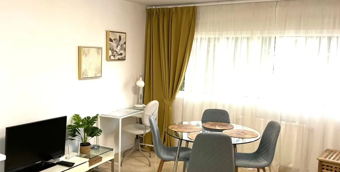 Short-term rent of middle floor apartment in Marbella 1