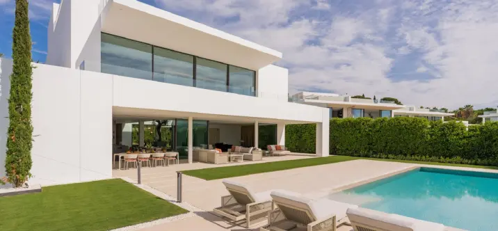 Detached villa R5135956 2