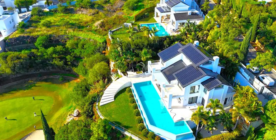 Venta de villa independiente en Benahavís (distrito Los Flamingos) 2