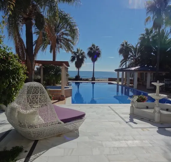 Villa independiente R2133839