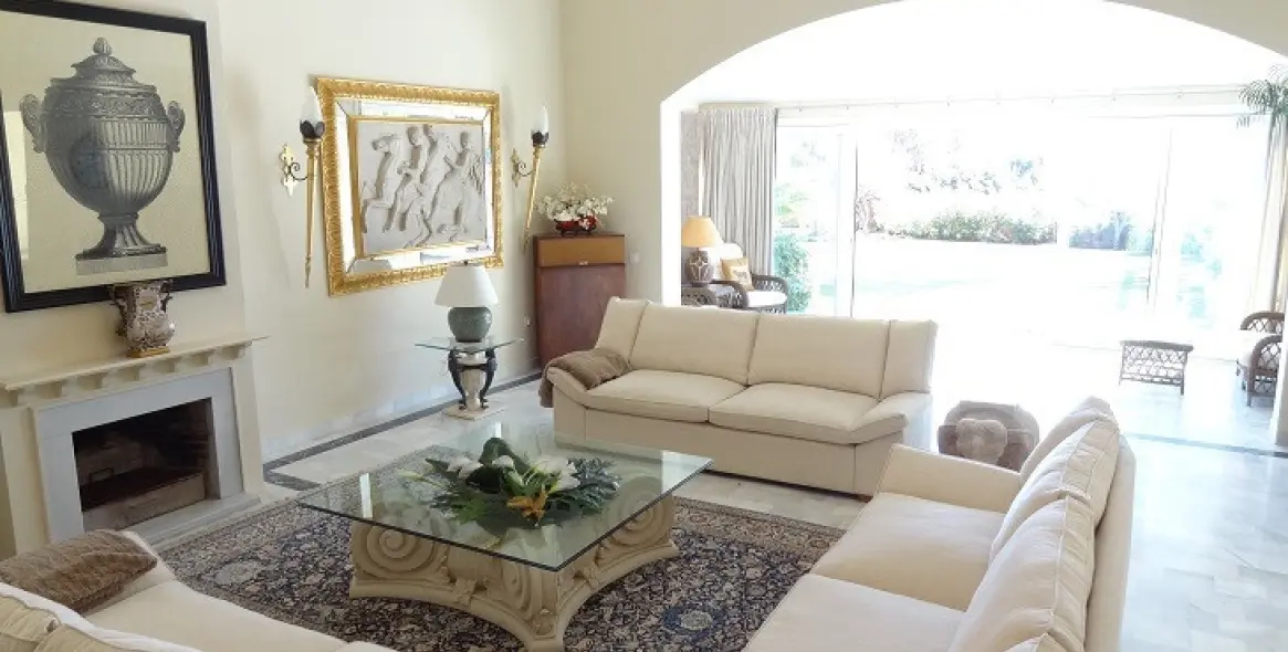 Venta de villa independiente en Estepona (distrito Estepona) 5
