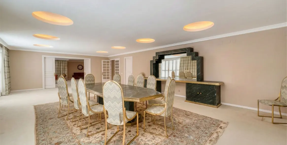 Sale of detached villa in Río Real 31