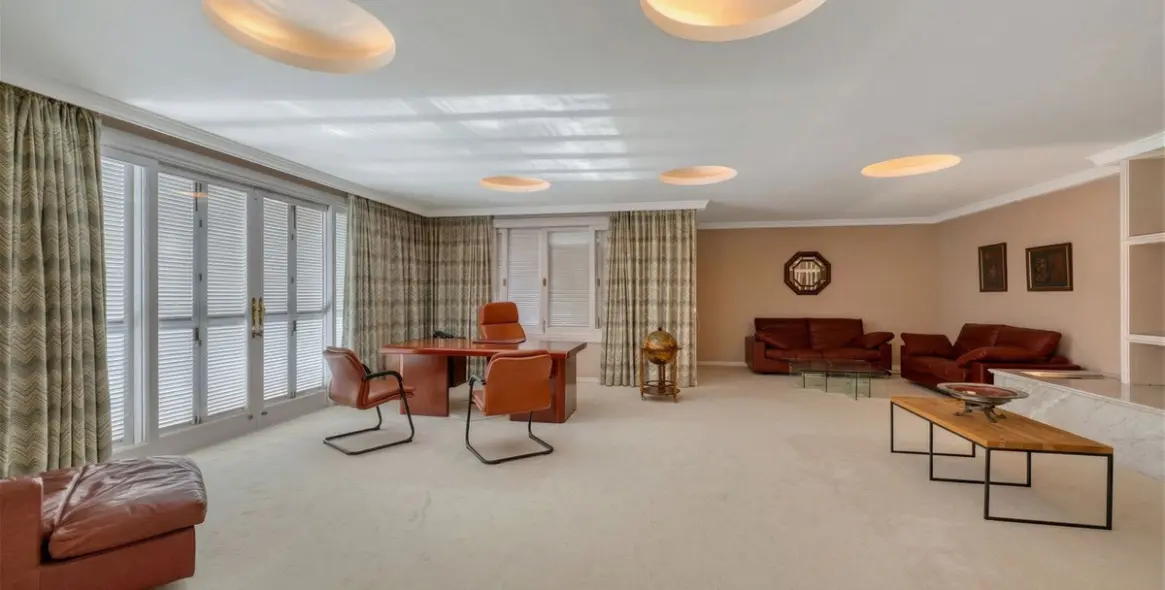 Sale of detached villa in Río Real 40