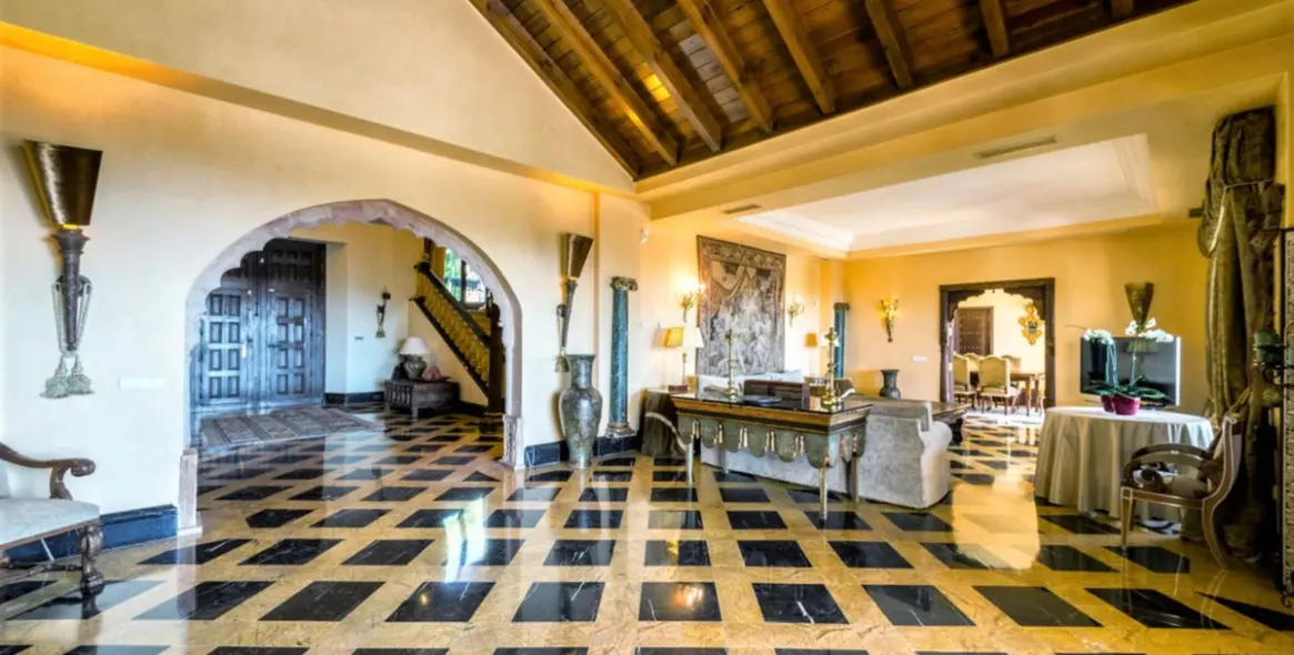Venta de villa independiente en Marbella (distrito Sierra Blanca) 4